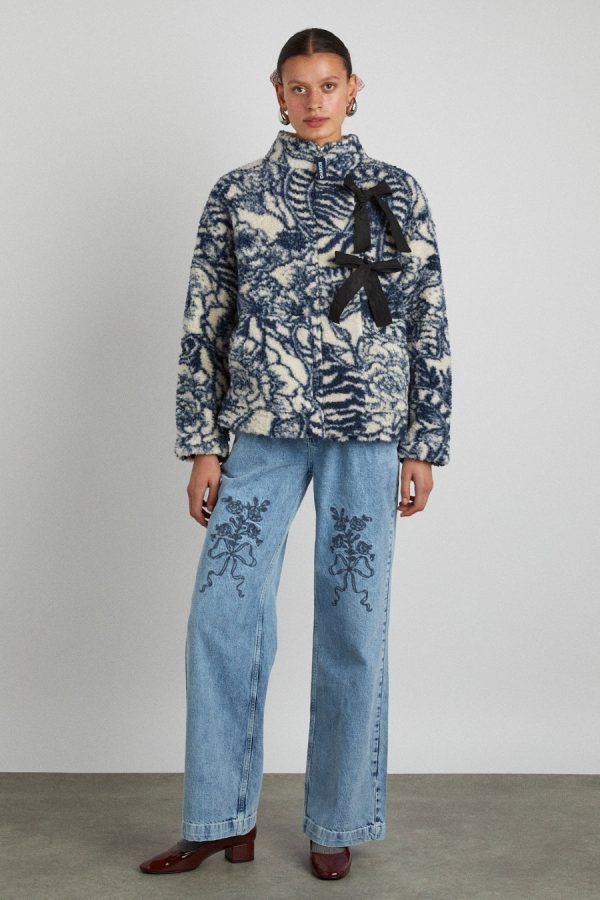 Damson Madder Pullover & Fleeces | Women | ingrid wool jacket - vase print None - Image 2