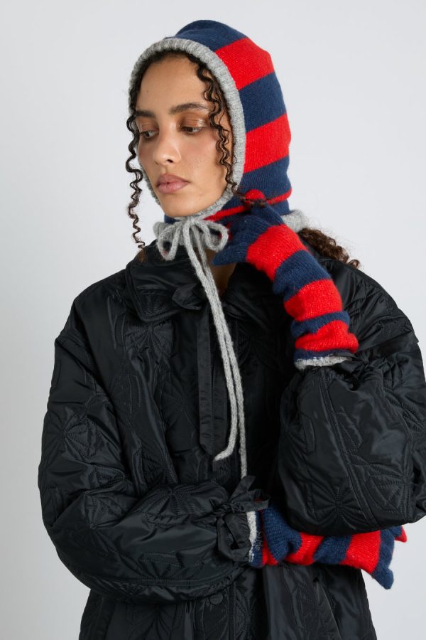 Damson Madder Hoods | Women | hood in red & navy with grey tie None - Image 4